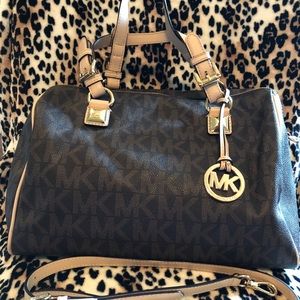 New - Michael Kors MK Signature Satchel